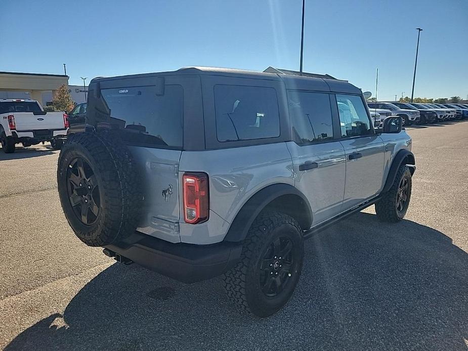 new 2024 Ford Bronco car, priced at $48,332