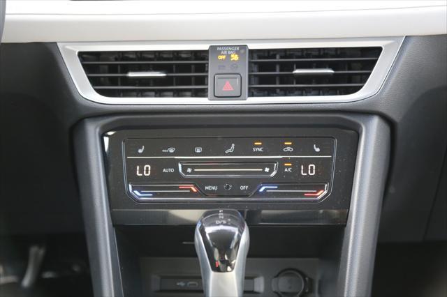 new 2025 Volkswagen Taos car