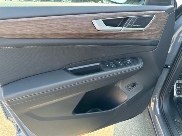 used 2025 Volkswagen Atlas car, priced at $50,500