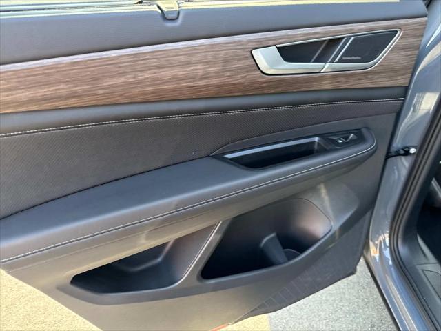 used 2025 Volkswagen Atlas car, priced at $50,500