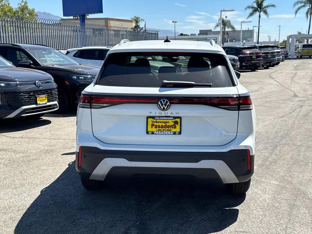 new 2025 Volkswagen Tiguan car, priced at $32,271