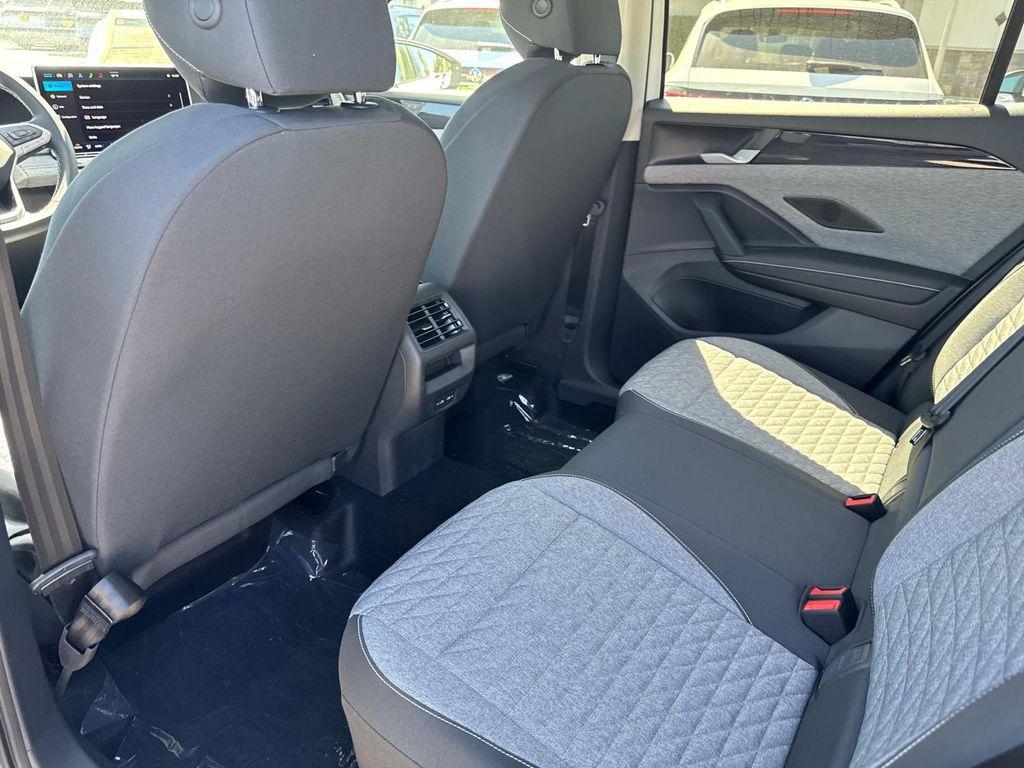 new 2025 Volkswagen Tiguan car, priced at $32,271