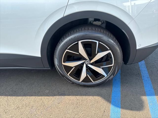 new 2025 Volkswagen ID.4 car, priced at $57,401