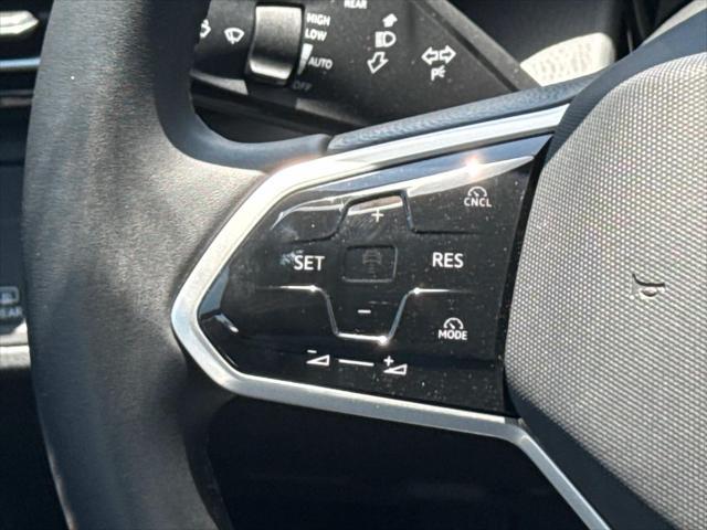 new 2025 Volkswagen ID.4 car, priced at $49,998