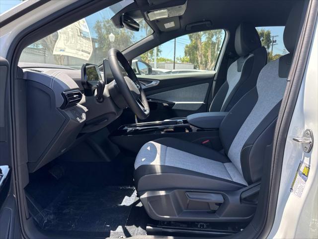 new 2025 Volkswagen ID.4 car, priced at $49,998