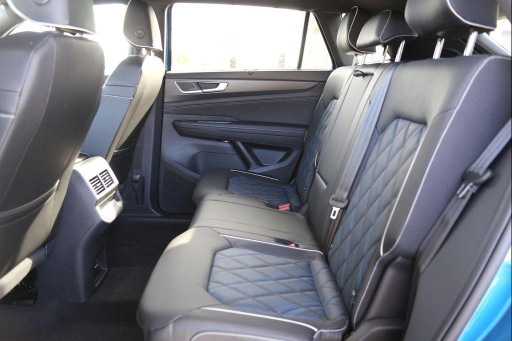 new 2025 Volkswagen Atlas Cross Sport car, priced at $52,998