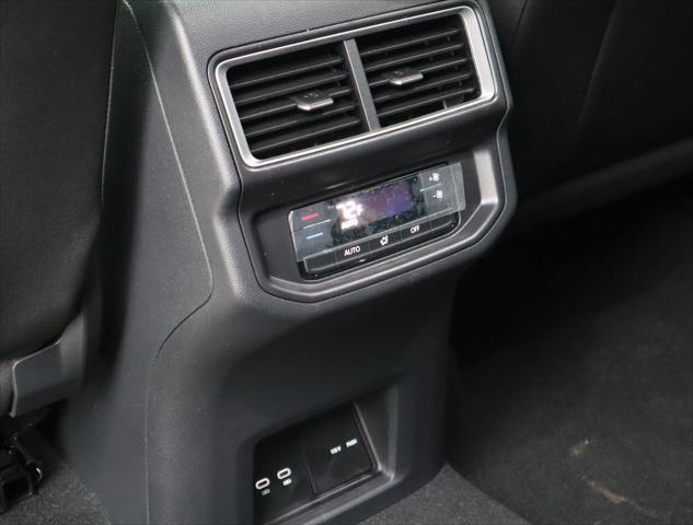 new 2025 Volkswagen Atlas car