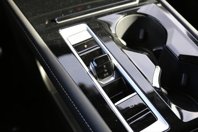 new 2025 Volkswagen Atlas car