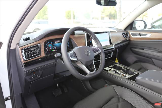 new 2025 Volkswagen Atlas car