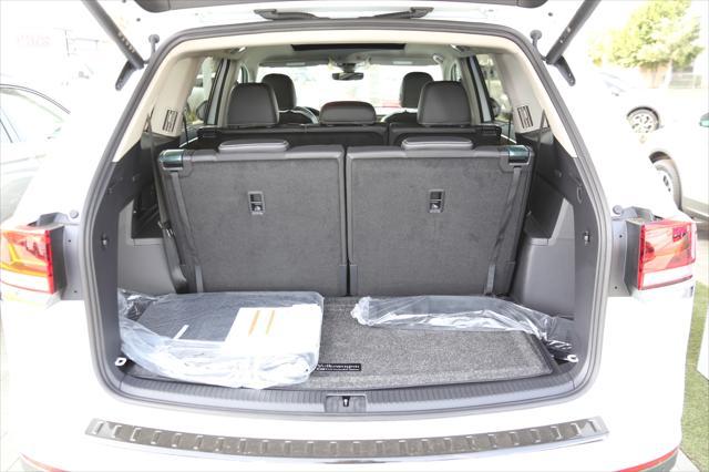 new 2025 Volkswagen Atlas car