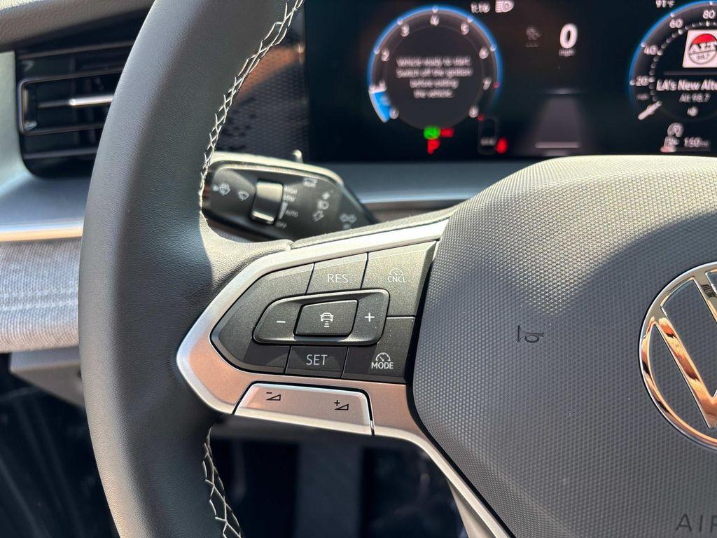 new 2025 Volkswagen Tiguan car, priced at $32,261