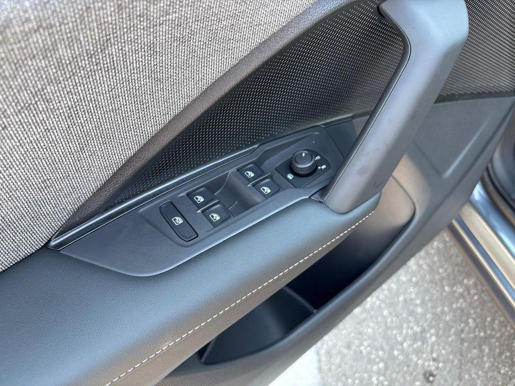 new 2025 Volkswagen Tiguan car, priced at $32,261