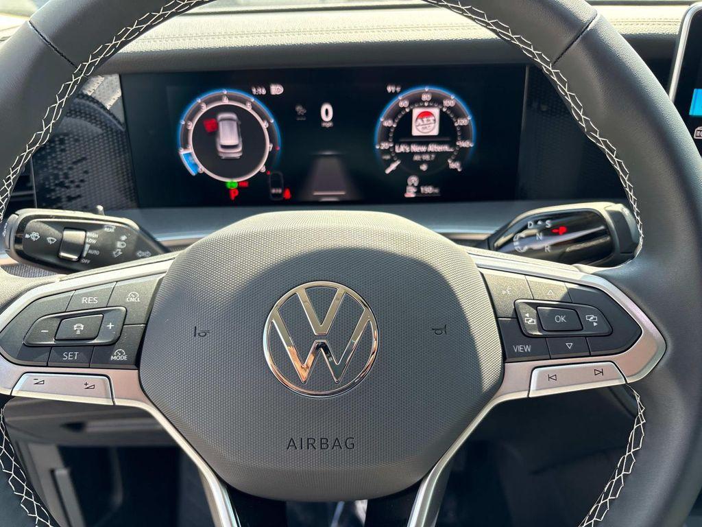 new 2025 Volkswagen Tiguan car, priced at $32,261