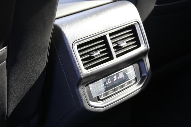 new 2025 Volkswagen Atlas car