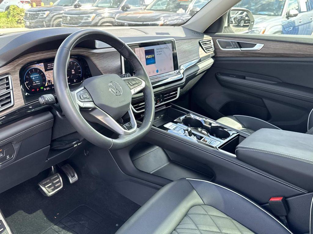 used 2025 Volkswagen Atlas car, priced at $47,500