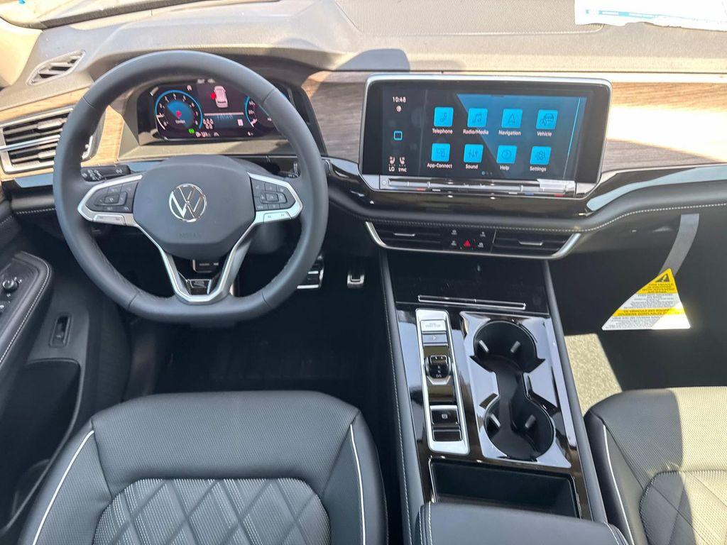 new 2025 Volkswagen Atlas car, priced at $54,500