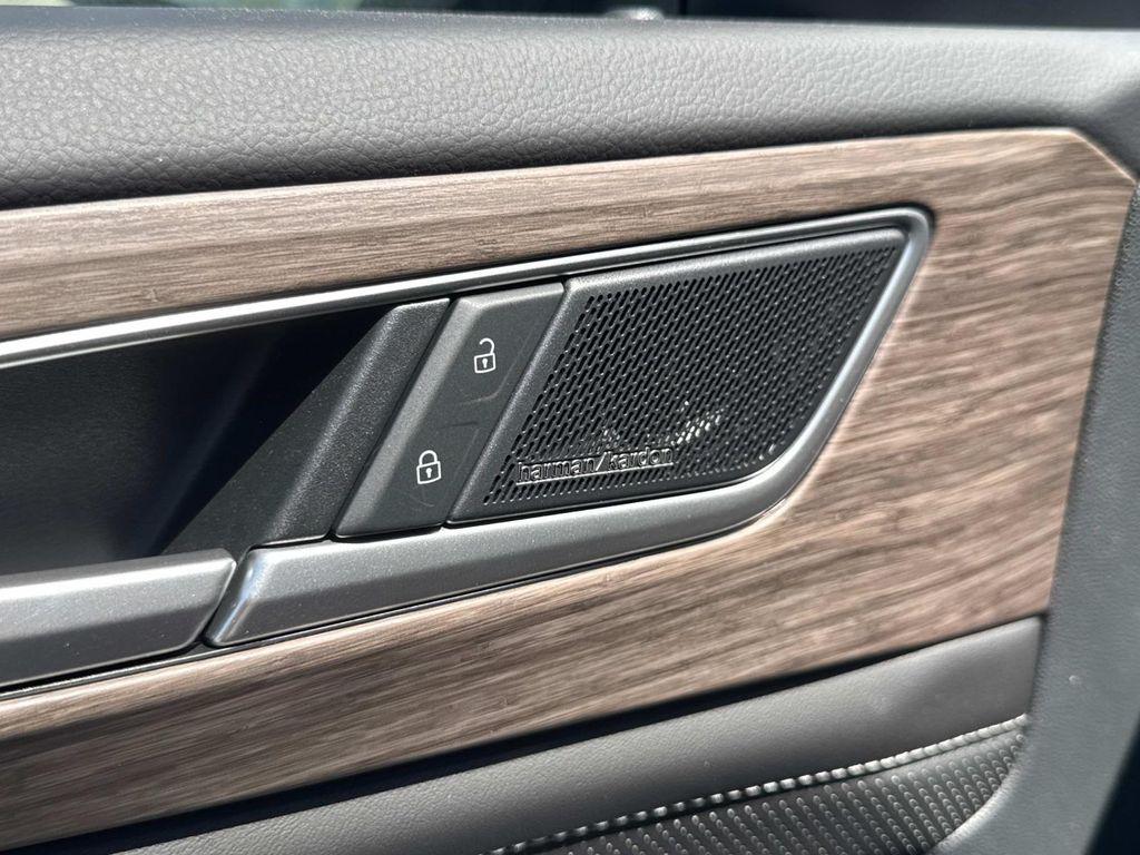 new 2025 Volkswagen Atlas car, priced at $54,500
