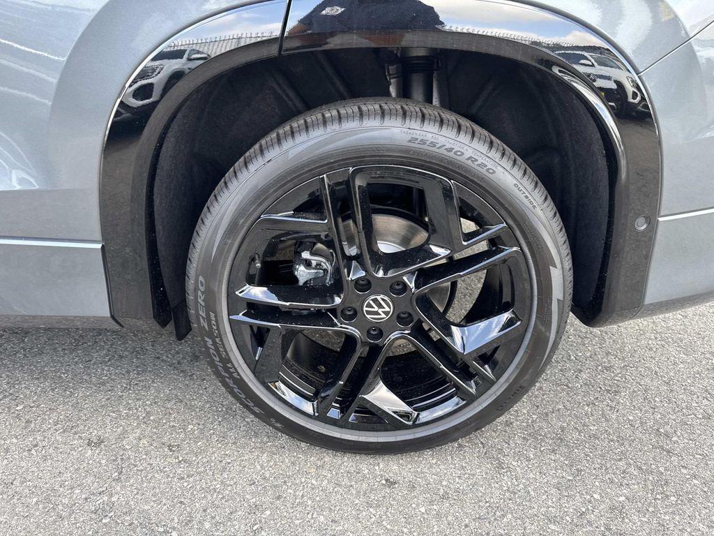 new 2026 Volkswagen Tiguan car, priced at $39,607