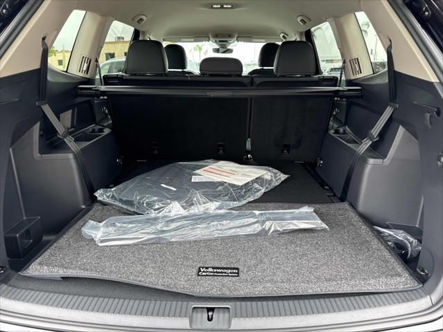 new 2025 Volkswagen Atlas car, priced at $43,500