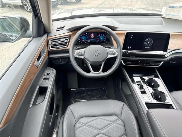 new 2025 Volkswagen Atlas car, priced at $43,500