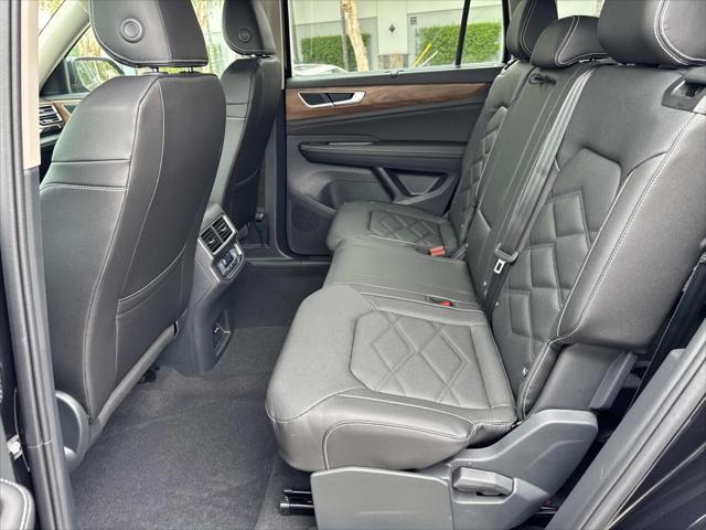 new 2025 Volkswagen Atlas car, priced at $43,500
