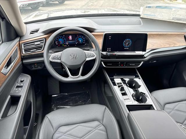 new 2025 Volkswagen Atlas car, priced at $43,500