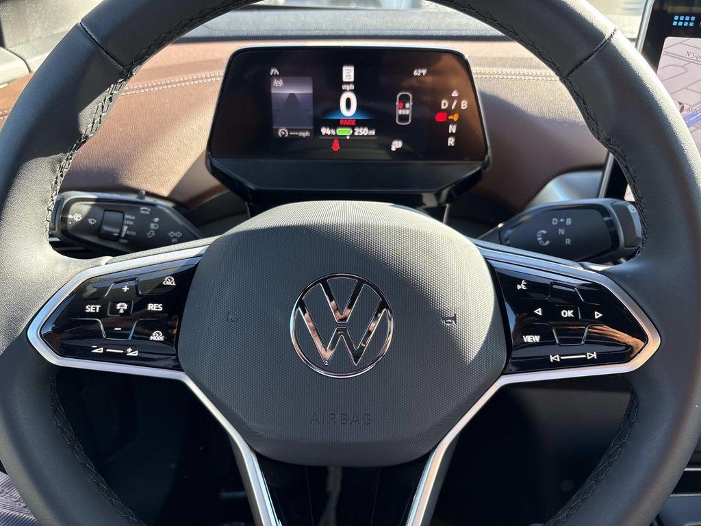 new 2025 Volkswagen ID.4 car, priced at $47,271