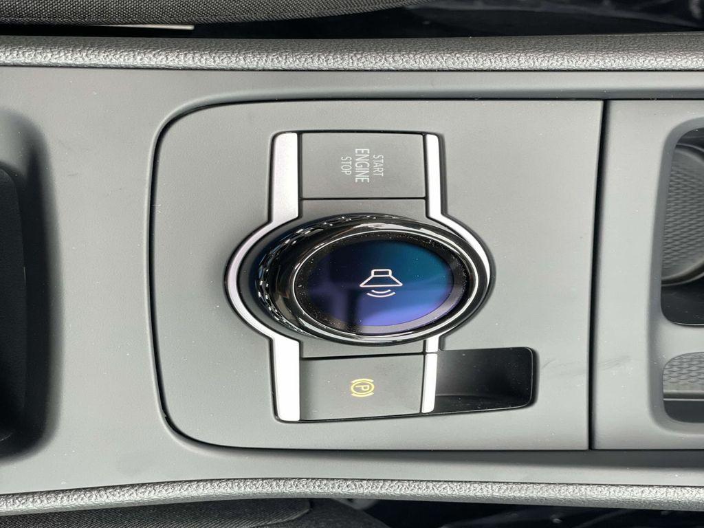 new 2025 Volkswagen Tiguan car, priced at $32,382