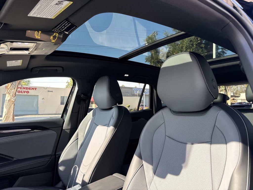new 2025 Volkswagen Tiguan car, priced at $38,630