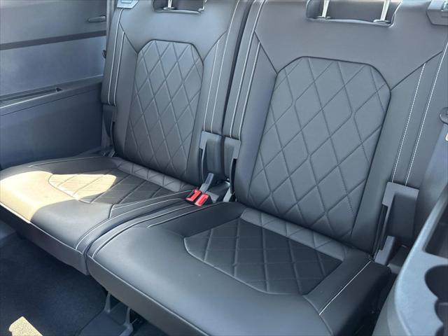 new 2025 Volkswagen Atlas car, priced at $56,500