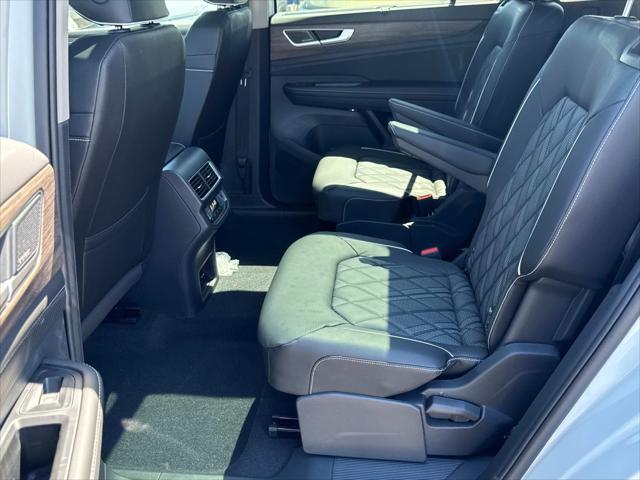 new 2025 Volkswagen Atlas car, priced at $56,500