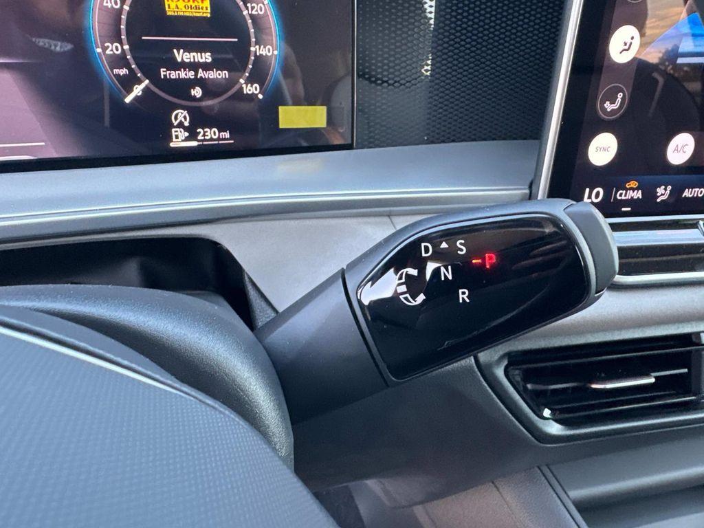 new 2025 Volkswagen Tiguan car, priced at $35,171