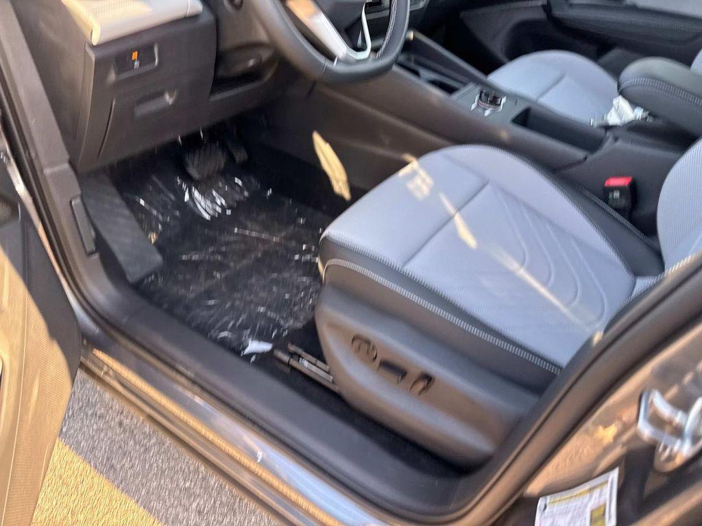 new 2025 Volkswagen Tiguan car, priced at $35,171