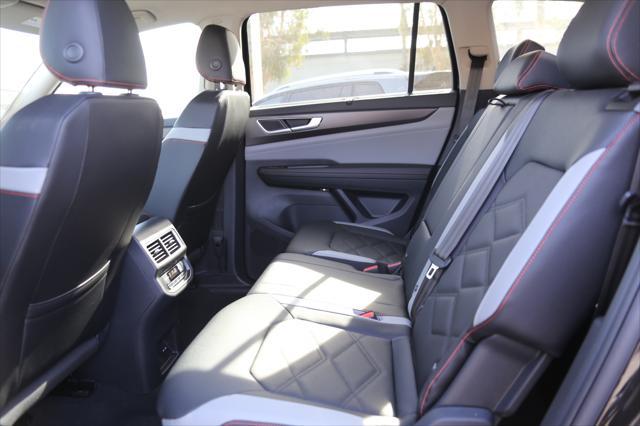 new 2025 Volkswagen Atlas car