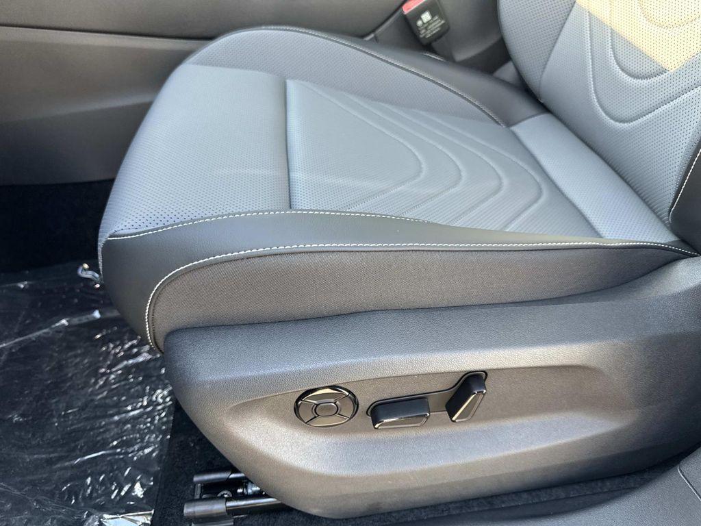 new 2025 Volkswagen Tiguan car, priced at $37,953