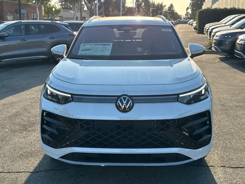 new 2025 Volkswagen Tiguan car, priced at $43,558