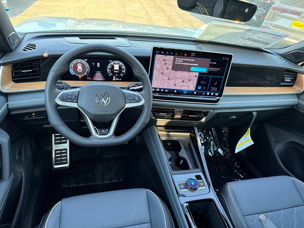 new 2025 Volkswagen Tiguan car, priced at $43,558