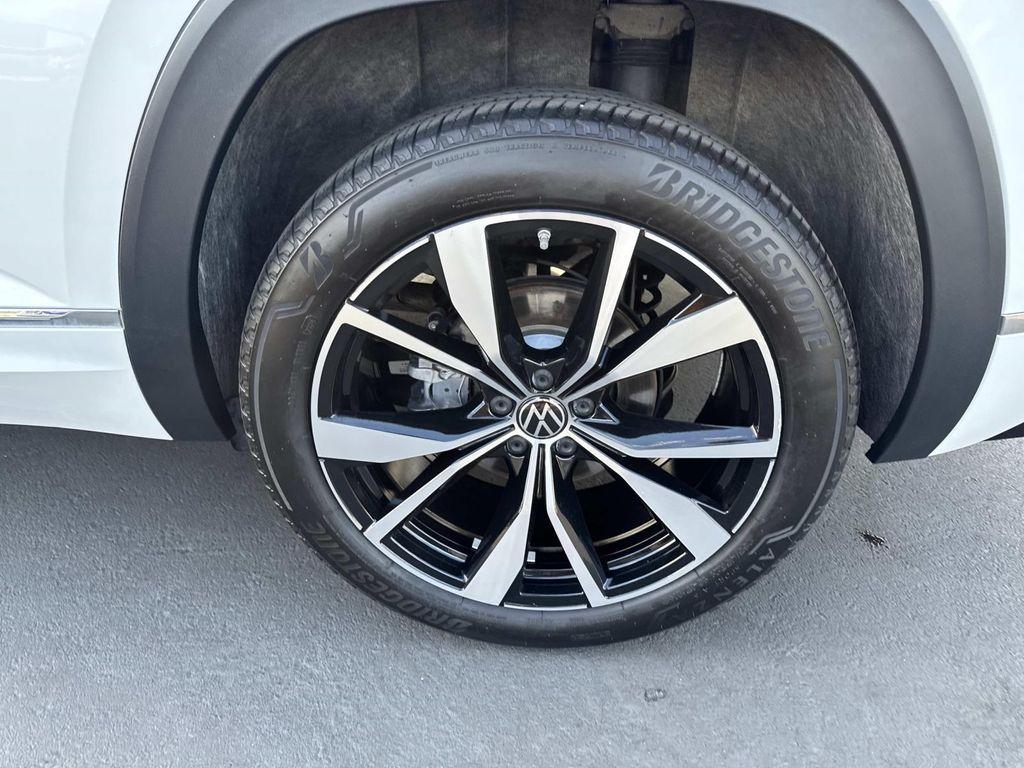 used 2024 Volkswagen Atlas Cross Sport car, priced at $39,998