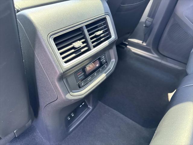 used 2024 Volkswagen Atlas car, priced at $45,500