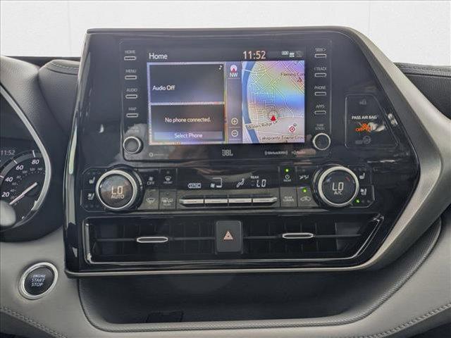 used 2021 Toyota Highlander car, priced at $30,923