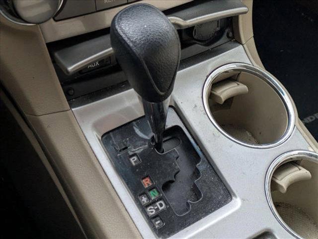 used 2013 Toyota Highlander car, priced at $12,990