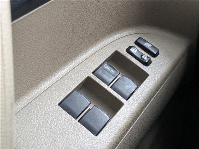 used 2013 Toyota Highlander car, priced at $12,990