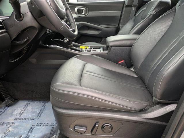 used 2025 Kia Sorento car, priced at $37,994