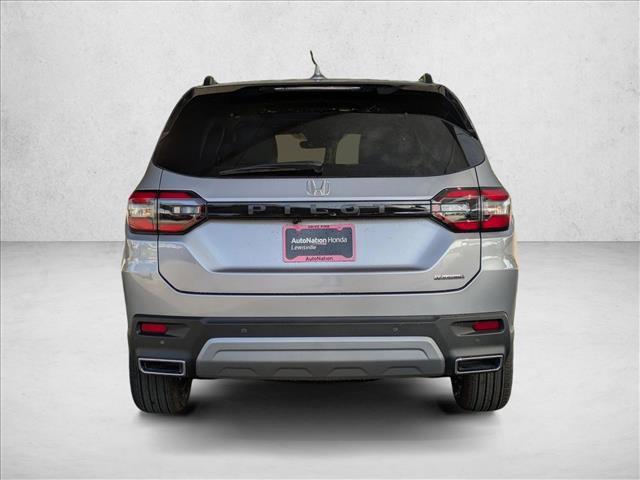 new 2025 Honda Pilot car, priced at $45,438