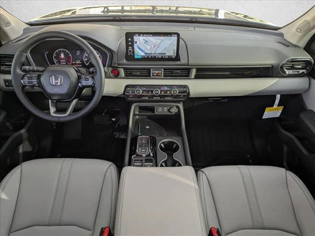 new 2025 Honda Pilot car, priced at $45,438