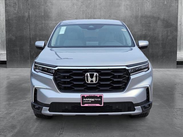 new 2025 Honda Pilot car, priced at $42,353