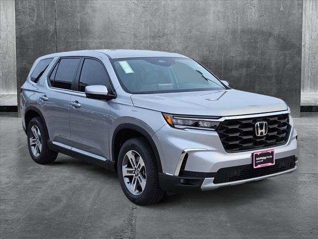 new 2025 Honda Pilot car, priced at $42,353