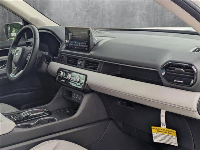 new 2025 Honda Pilot car, priced at $42,780