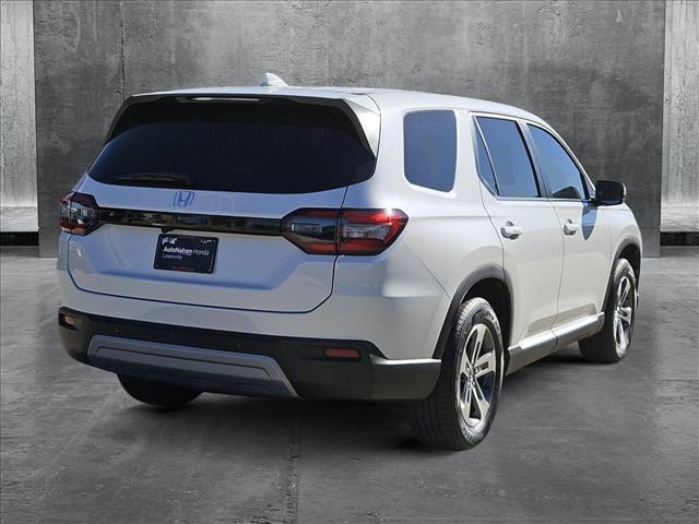 new 2025 Honda Pilot car, priced at $42,975