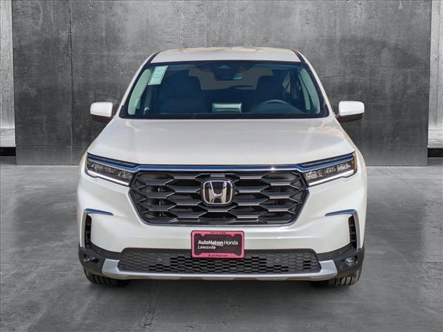 new 2025 Honda Pilot car, priced at $45,616